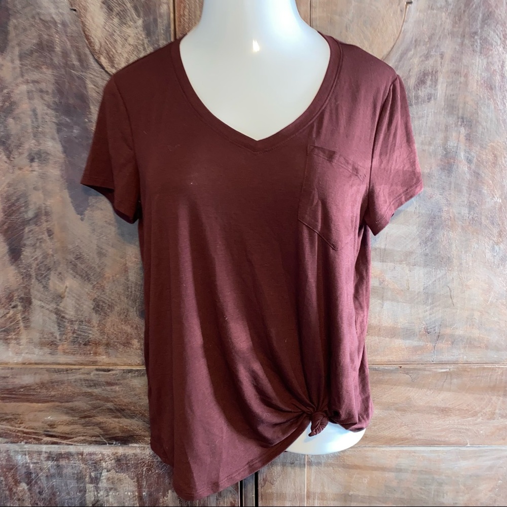 Like new rust color Sonoma tee